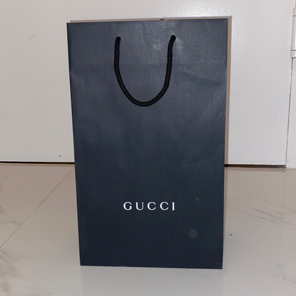 Designer Gucci shopping bag